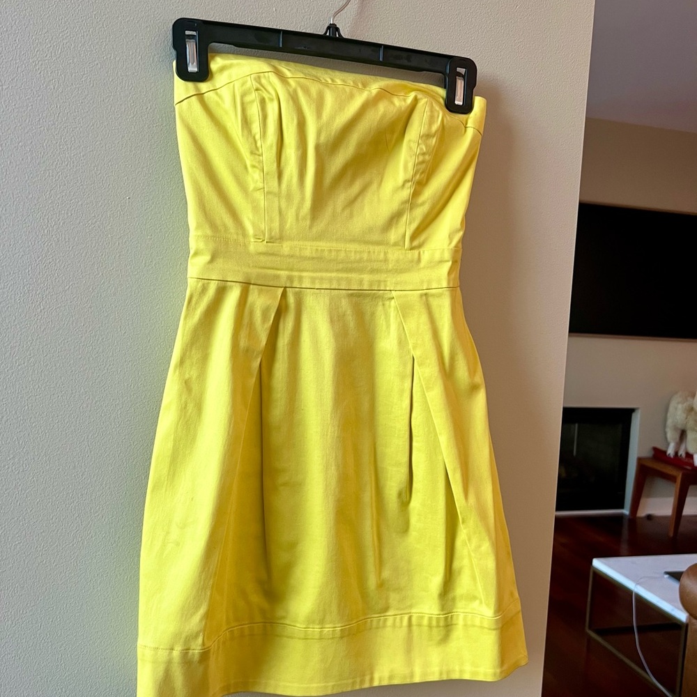 French Connection yellow strapless back-zip dress - Picture 1 of 6